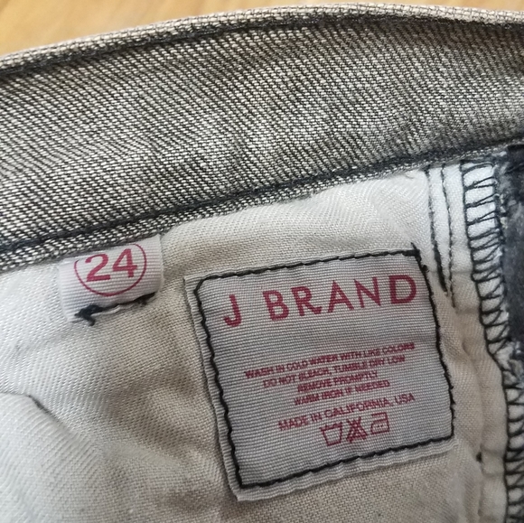 J Brand Jeans - Picture 3 of 5